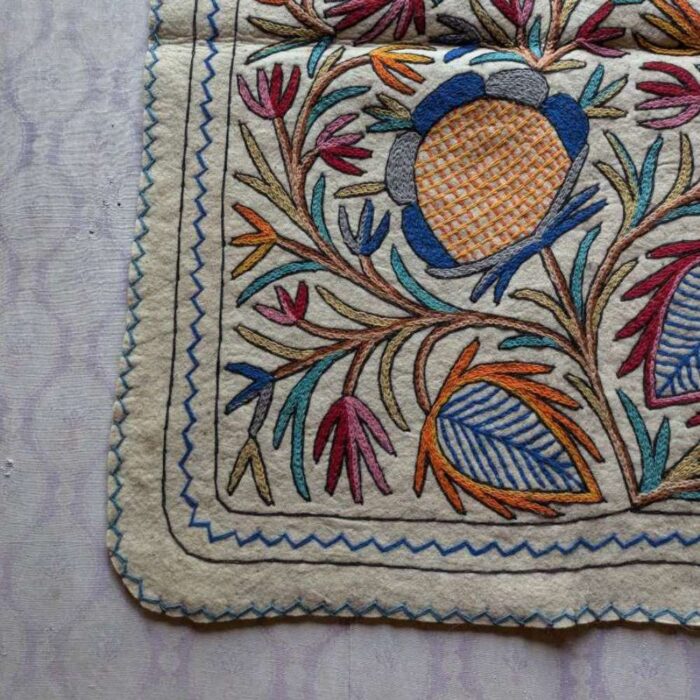 Badaposh Kashmiri Namda Rug | Hand Aari Embroidered (4*3 feet) - Image 7