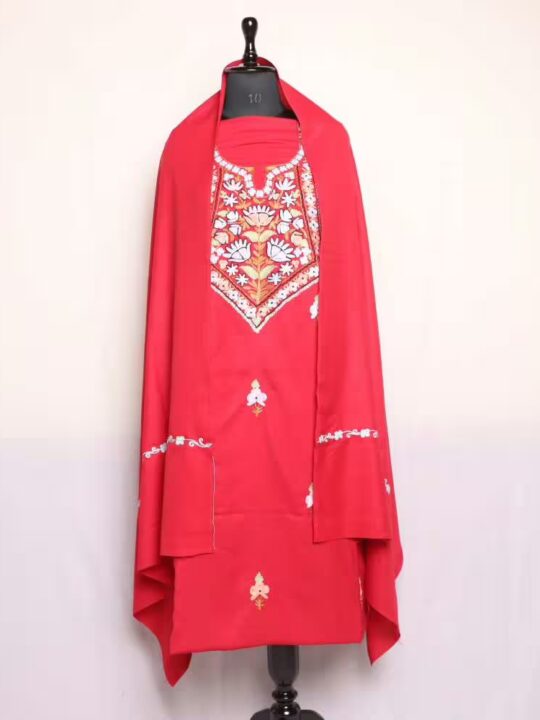 Red Floral Kashmiri Woolen Spun Suit 3PC- Unstiched Dress