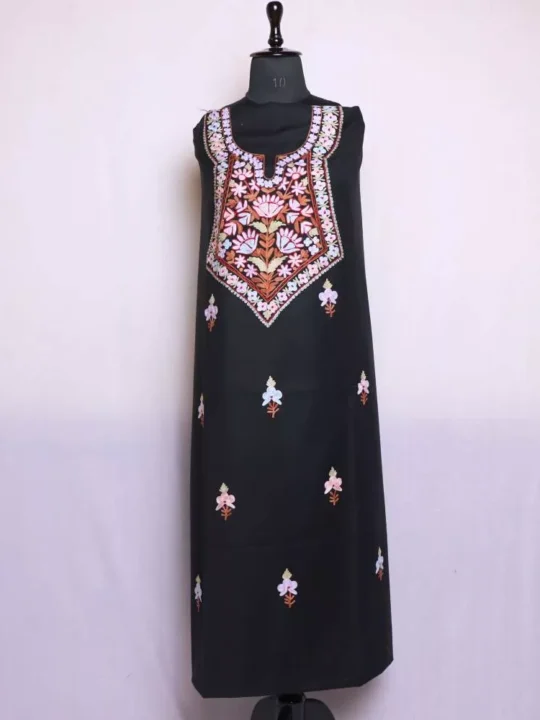 Black Kashmiri Spun Suit 2PC | With Aari work Posh Bootis | Gul Posh Collection