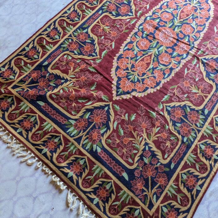 Royal Luxury Kashmir Hand-Embroidered Chain Stitch Carpet/Rug (8*5 ft) - Image 3