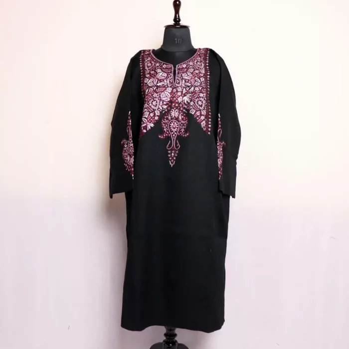 Rumzi Black Kashmiri Pheran in Pure Wool with Sozni Handwork - Mirza Collection - Image 2