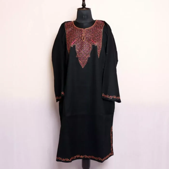 Shahi Black Kashmiri Pheran in Pure Wool with Sozni Handwork - Image 2