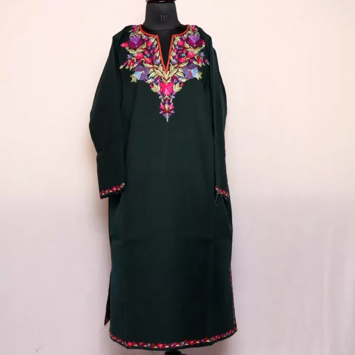 Timeless Green Kashmiri Pheran Adorned with Stunning Aari Embroidery - Image 2