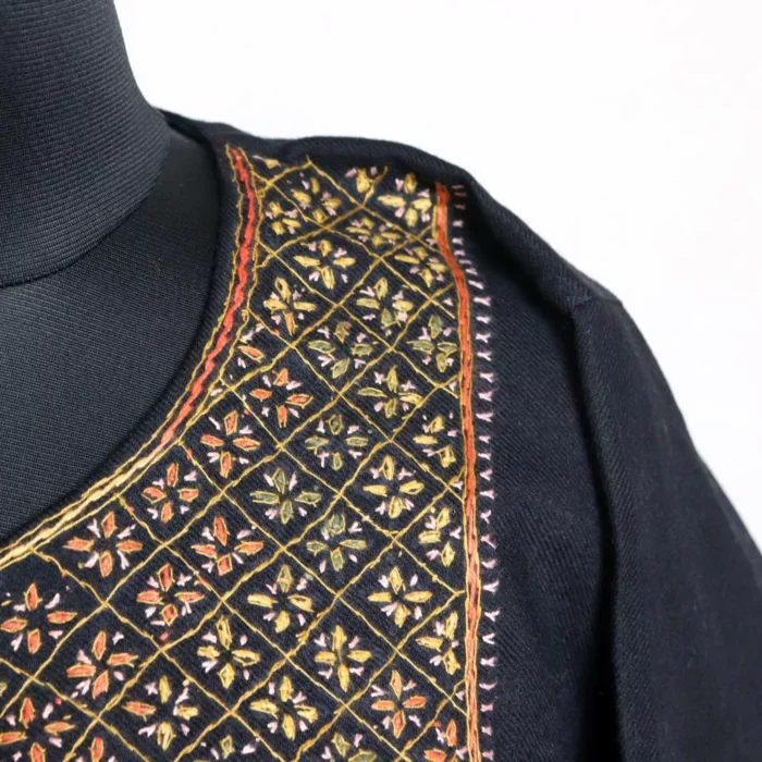 Burza Black Kashmiri Pheran in Pure Wool with Sozni Handwork - Image 3