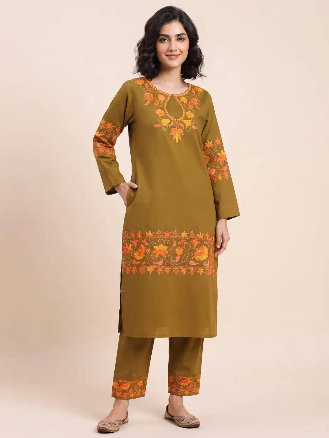 Kashmiri Coord Kurta Set Lady Hut Apparel for Winter | Very Warm | Maroofa Collection