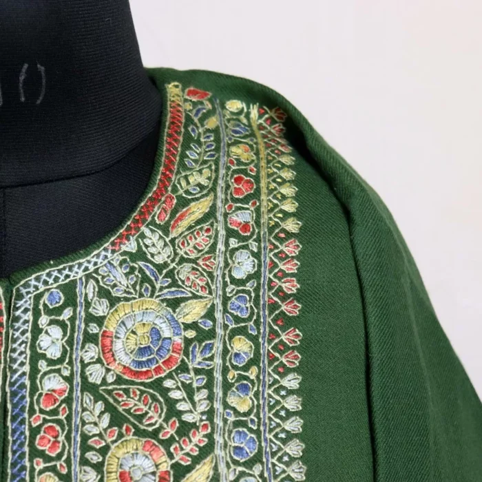 Green Sozni Handwork Pheran for Women | Pure Wool Thread Work Phiran - Image 3