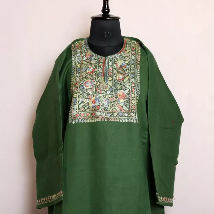 Green Sozni Handwork Pheran for Women | Pure Wool Thread Work Phiran