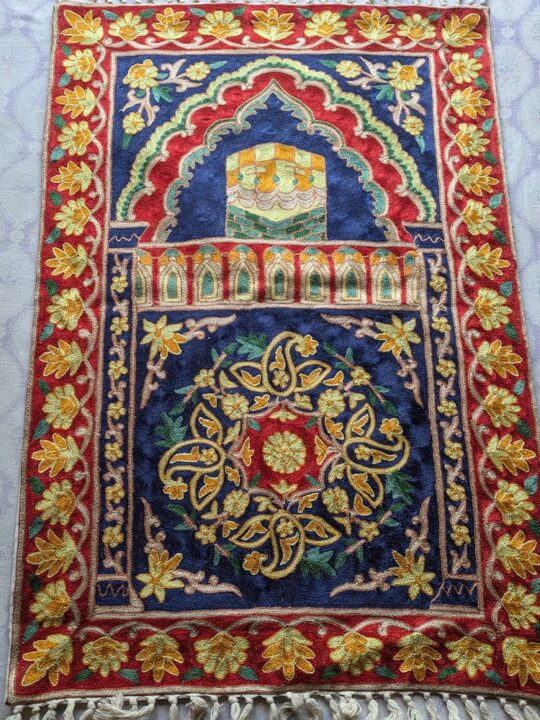 Kashmiri Chain Stitch Hand Embroidered Prayer Mat | Jai Namaz | 3x2ft