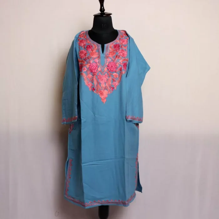 Sana Kashmiri Pheran with Aari Embroidery – Stylish & Warm Winter Wear (W46) - Image 2