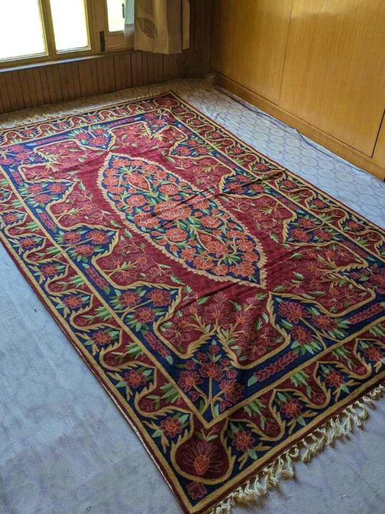 Royal Luxury Kashmir Hand-Embroidered Chain Stitch Carpet/Rug (8*5 ft)