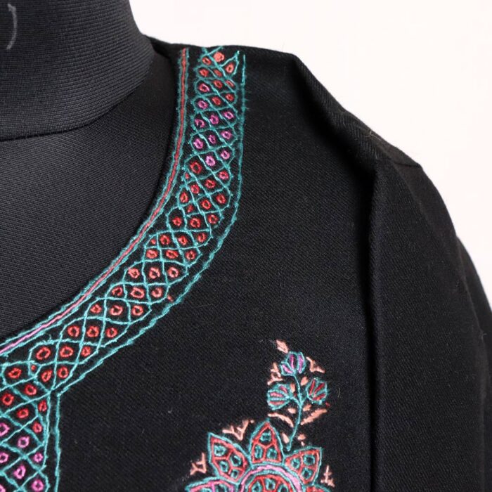 Bilkis Black Kashmiri Pheran in Pure Wool with Sozni Handwork - Image 3