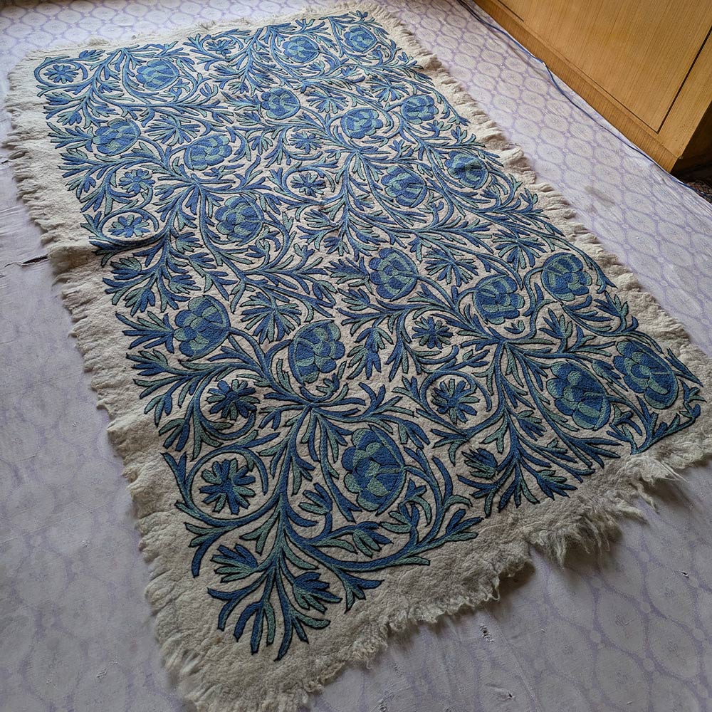 Namdah Rugs Large Manasbal Kashmiri Namda Rug, Pure Wool and Hand Embroidered (Size ...