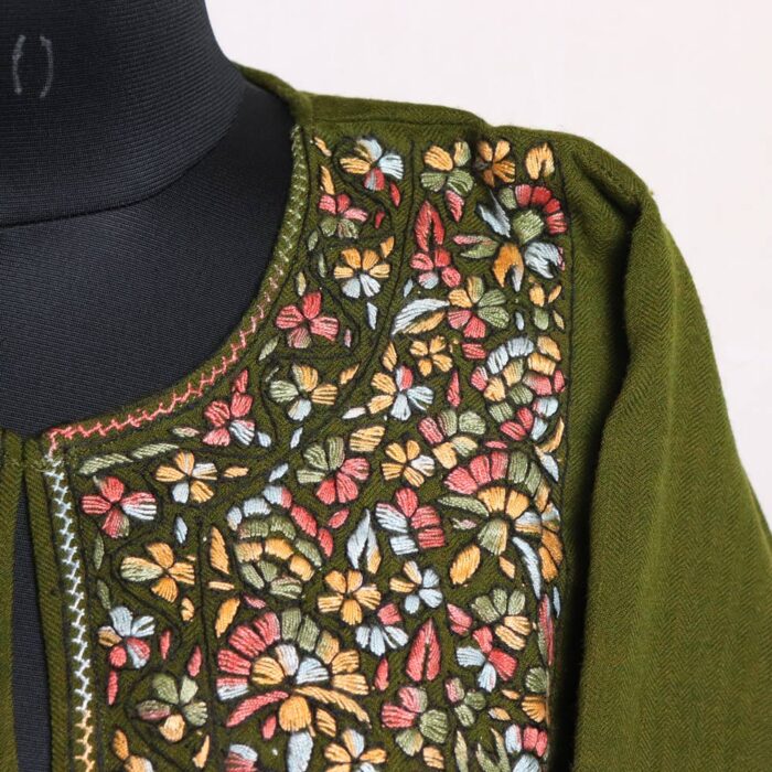 Daisy Mehndi Green Kashmiri Pheran in Pure Wool with Sozni Handwork - Image 3