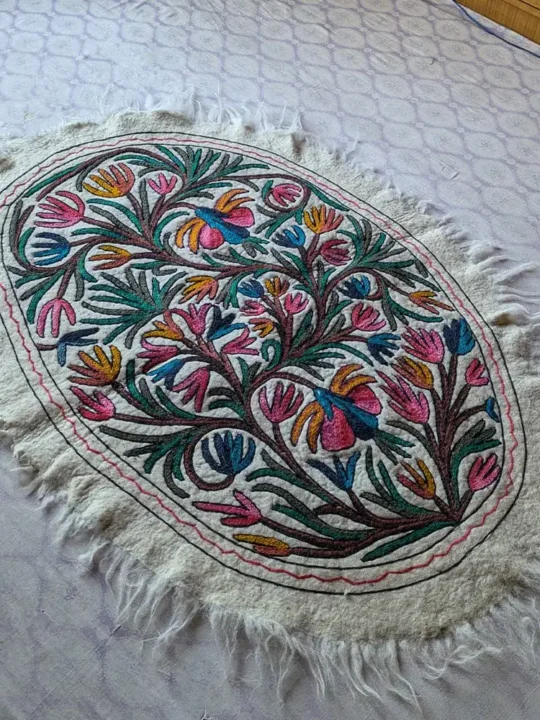 Birjees Oval Kashmiri Namda Handmade Rug 5×3Ft