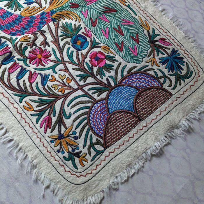 Beautiful Large Wool Namda Rug Peacock Design, Pure Wool and Hand Embroidered 6x4 feet - Image 2