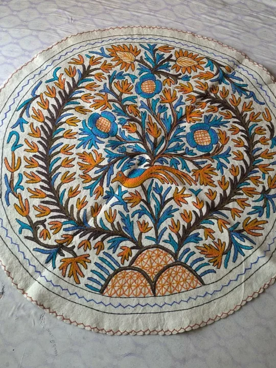 Naseem Nagh Kashmiri Home Decor Namda Rug - 5 feet, Pure Wool, Handmade
