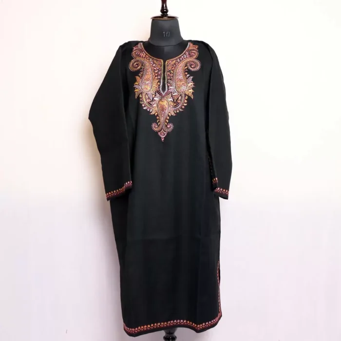 Traditional Black Kashmiri Pheran in Pure Wool with Sozni Handwork - Image 2