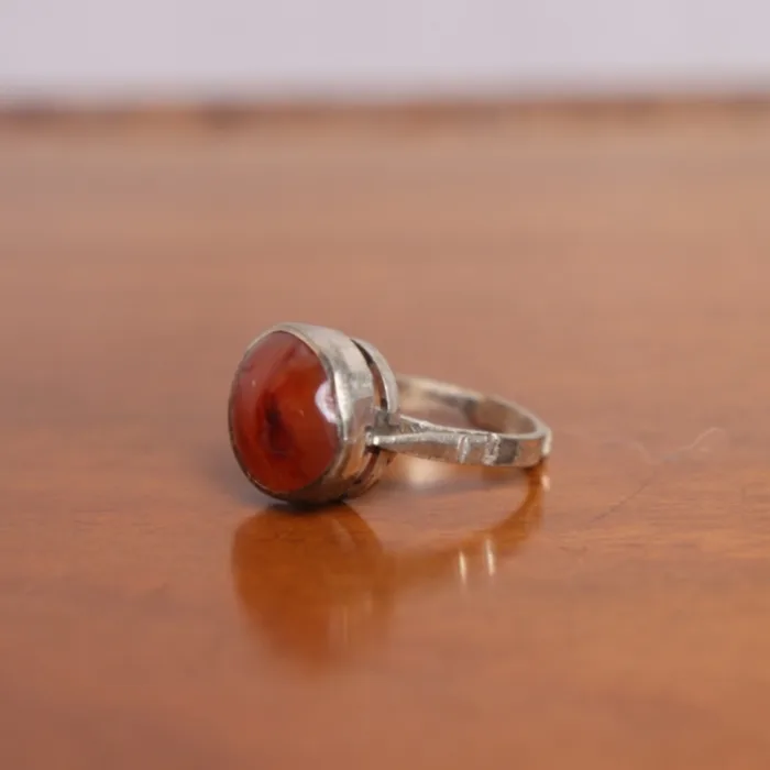 Traditional Antique Silver Natural Aqeeq Stone Ring - Image 2