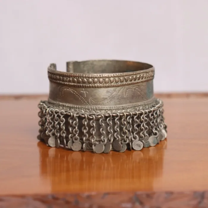 Antique Silver Bracelet – Timeless Elegance
