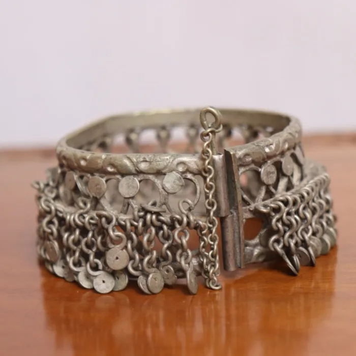 Vintage Antique Silver Bangles – Classic Elegance - Image 3
