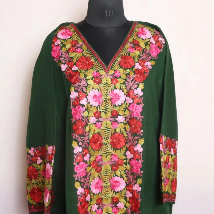 Green Kashmiri Raffal Pheran with Stole for Women - Image 2