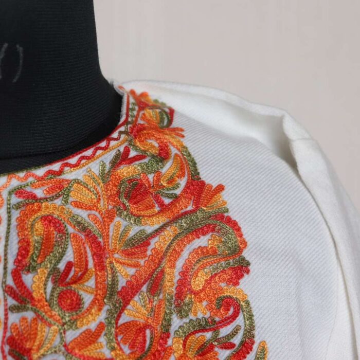 Humaira Kashmiri White Cashmilon Pheran - Elegent Aari Work - Image 3