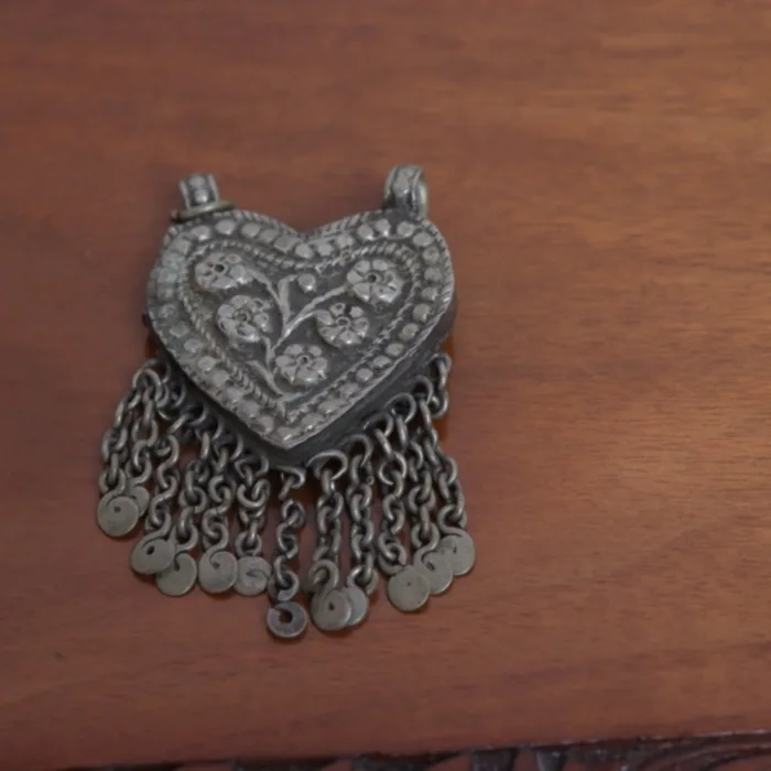 Antique Heart-Shaped Silver Pendant – Graceful Artistry