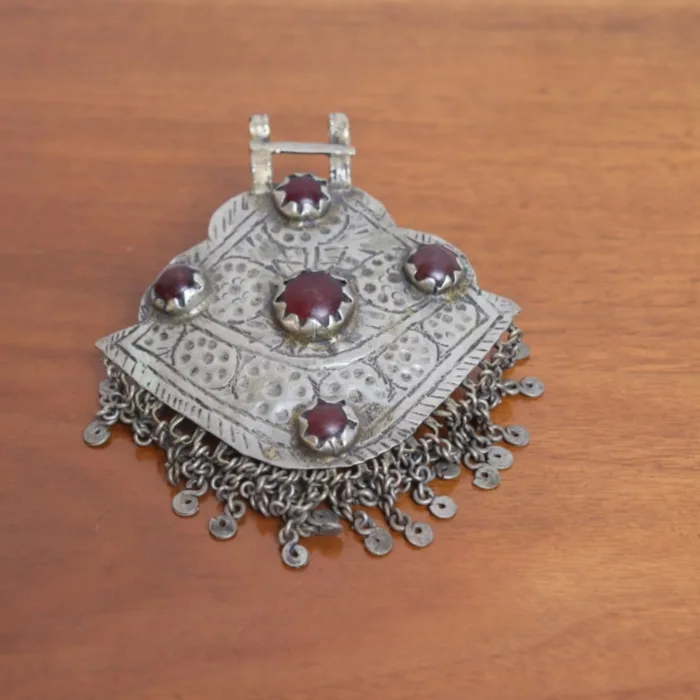 Intricate Antique Silver Pendant – Heritage Charm