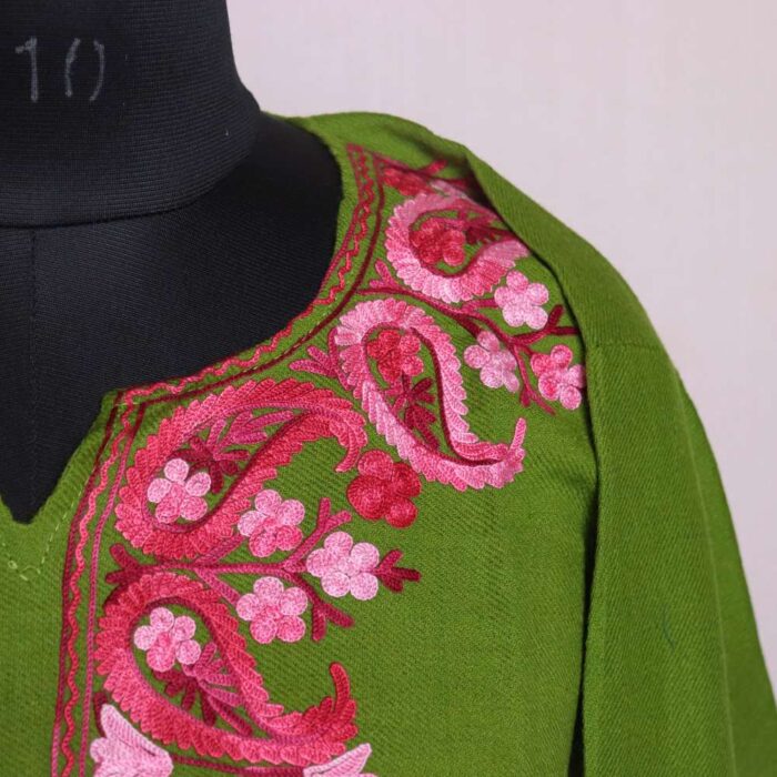 Zaina Mehndi Green Kashmiri Raffal Pheran Kurta for Women - Image 3