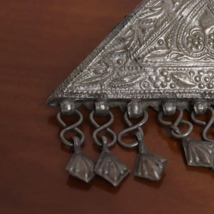 Mumtaz Antique Silver Triangle Pendant – Timeless - Image 2