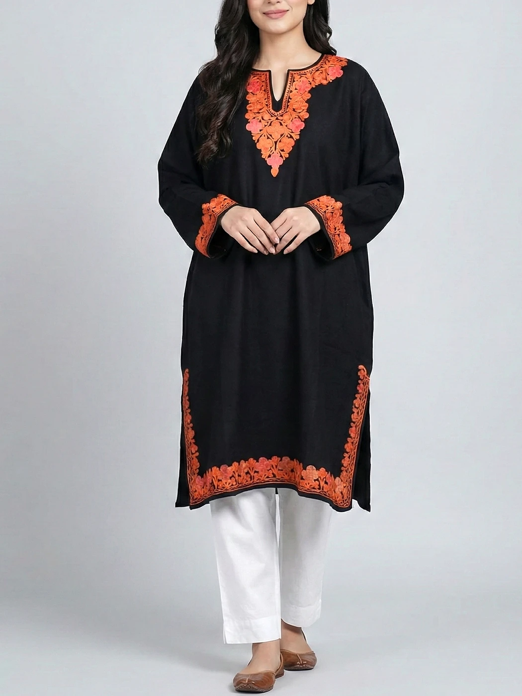 Saba Raffal Pheran with Border and Sleeve Embroidery