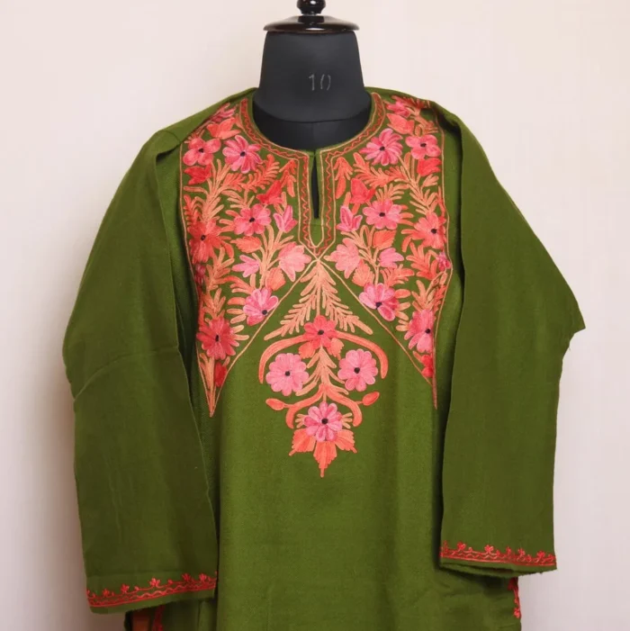 Nilofer Mehndi Green Cashmilon Pheran with Elegent Aari Detailing - Image 2