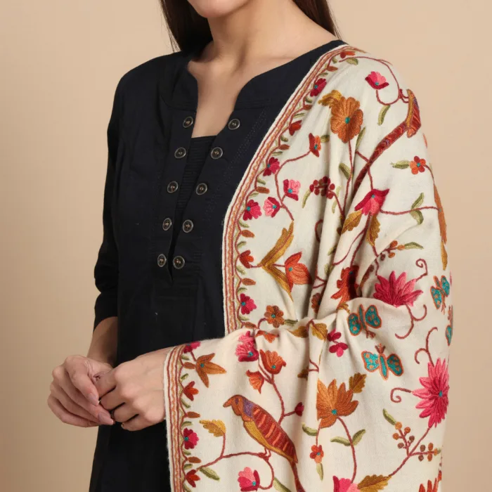 Cream Hand Aari Embroidered Pure Wool Stole – Kashmiri Craftsmanship - Image 4