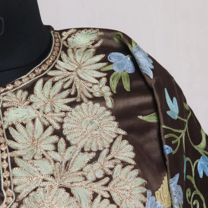 Brown Velvet Pheran With Elegant Jaal Aari Embroidery - Shaheen Collection - Image 3