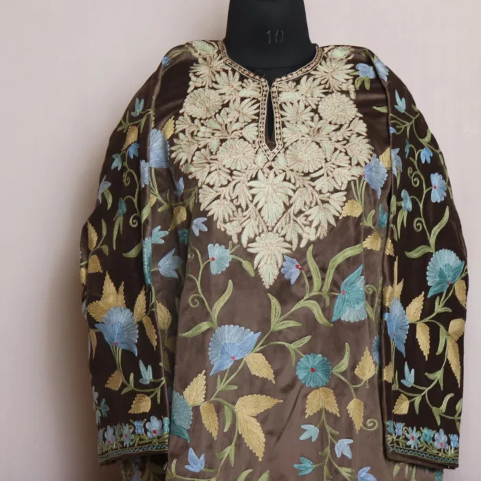 Brown Velvet Pheran With Elegant Jaal Aari Embroidery - Shaheen Collection - Image 2