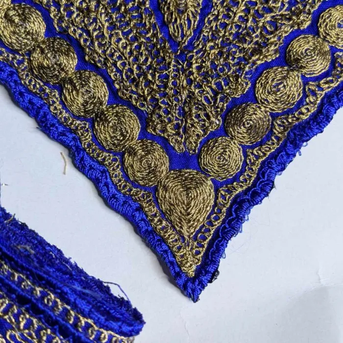 Blue Boab Naal Tilla Neck Patch With Border Lace - Image 2