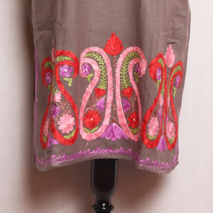 Beige Cashmilon Pheran with Beautiful Aari and Badami Daman Embroidery - Masha Collection - Image 3