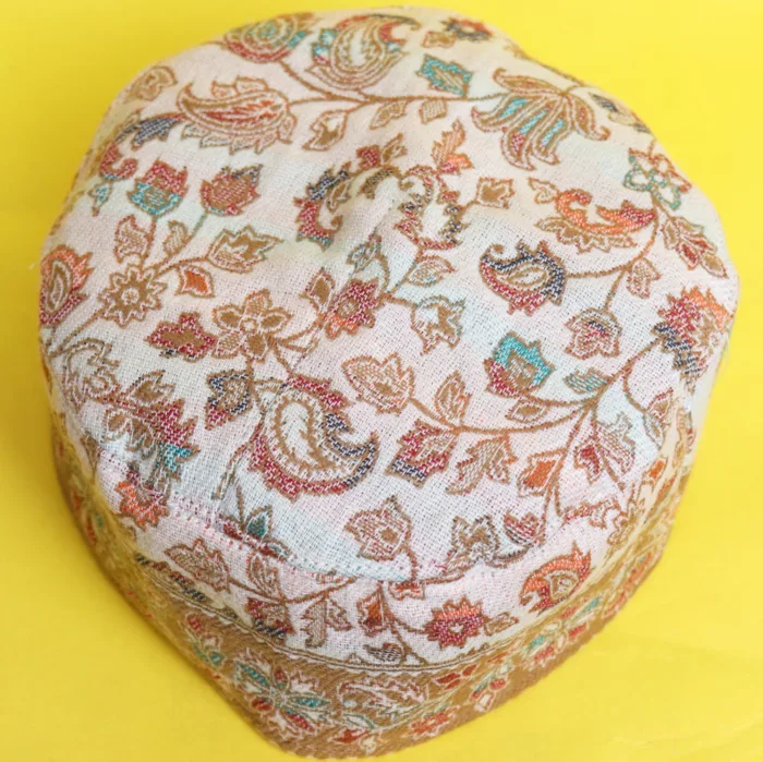 Wazir-e-Zaman Classic Kashmiri Kani Cap - Image 3