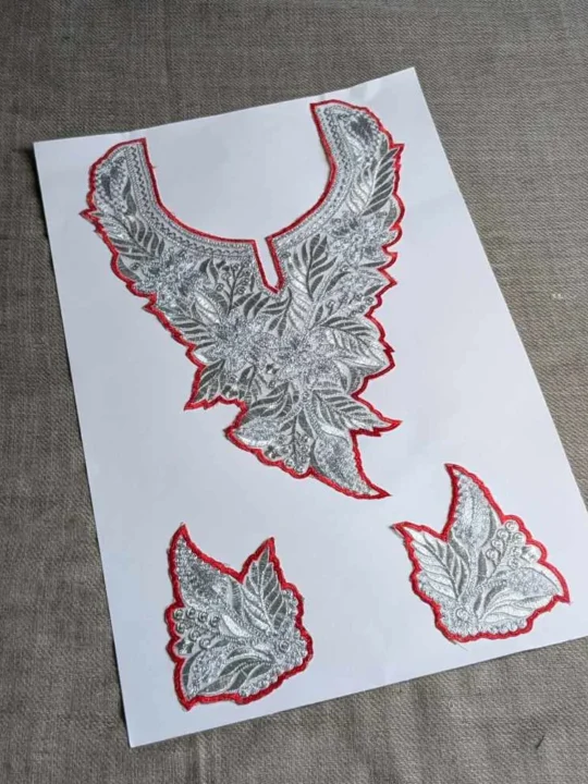 Silver Tilla Neck Patch With Red Scalping and 2 Sleeves