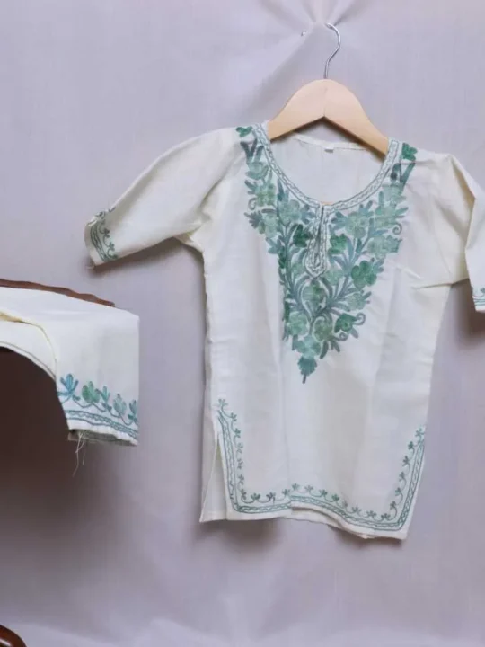 White Aari Embroidered Kurta Set with Trousers (1 -2 Y)