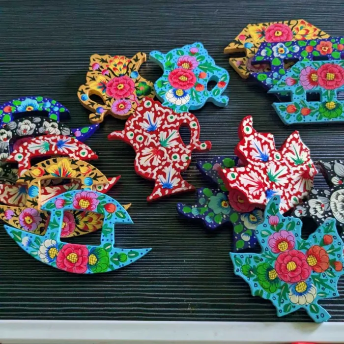 Set of 5 Paper Mache Kashmir Fridge Magnets | Kashmir, Shikara, Heart, Chinar, Samavar - Image 8