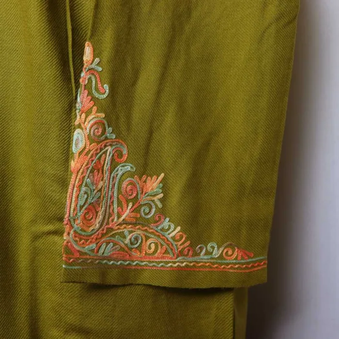 Elegant Mehndi Green Cashmilon Pheran with Elegent Sleeve Embroidery | Gul-e-Hawal Collection - Image 4