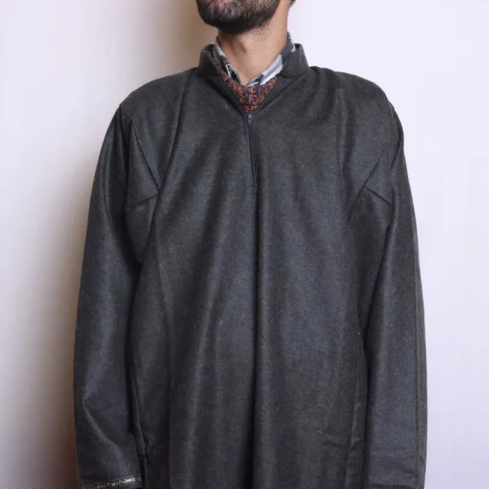 Charcoal Greyish Black Plain Traditional Mens Kashmiri Pheran (L48,66) - The Aqeel Collection - Image 2