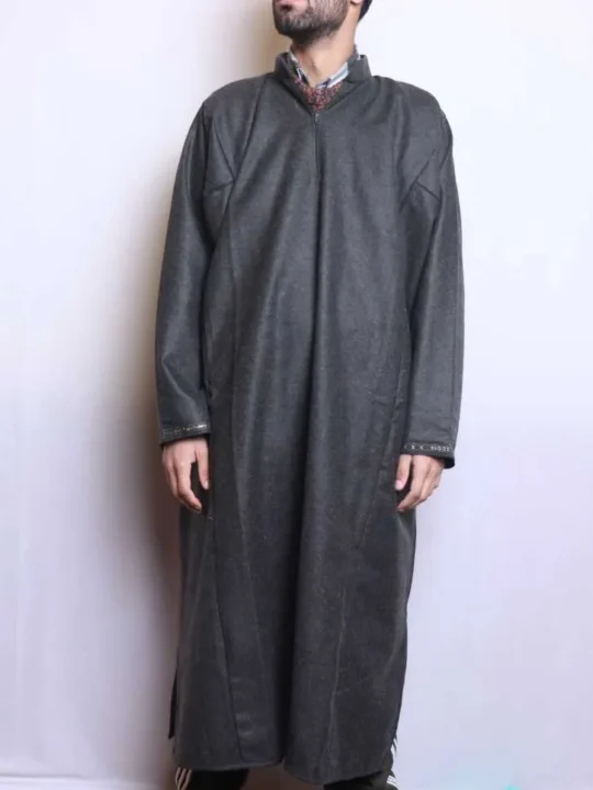 Charcoal Greyish Black Plain Traditional Mens Kashmiri Pheran (L48,66) - The Aqeel Collection