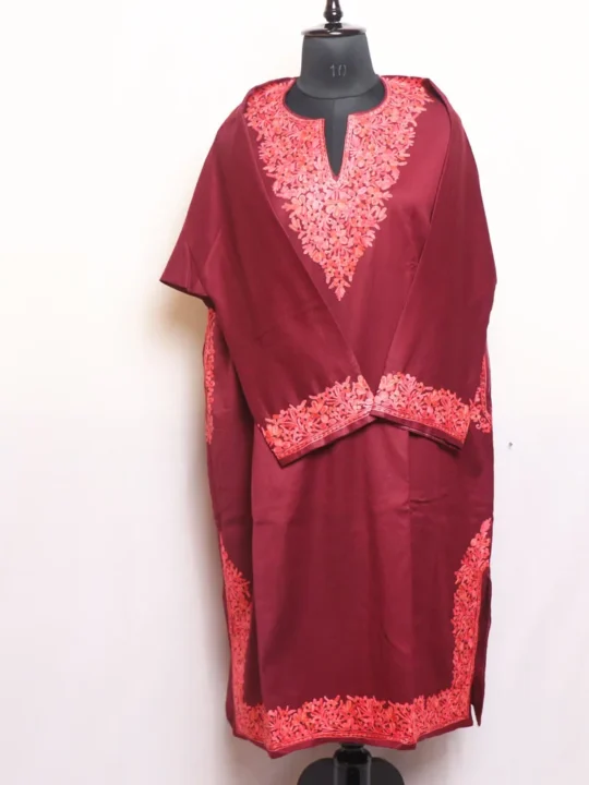 Wine Soft Tweed Pheran Highlighting Aari Detailing (52,44)- Kohinoor Collection
