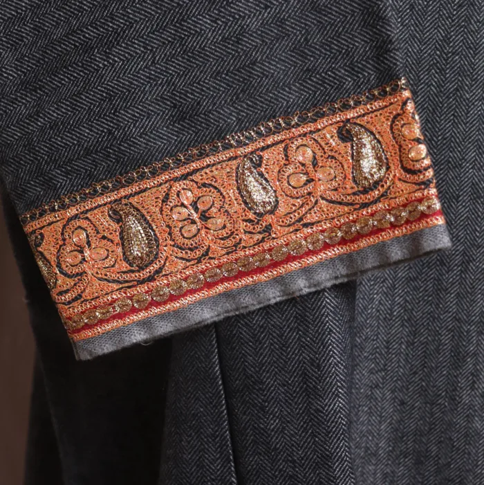 Grey Premium Tweed Pheran Adorned with Tilla Embroidery - Zohra Collection - Image 4