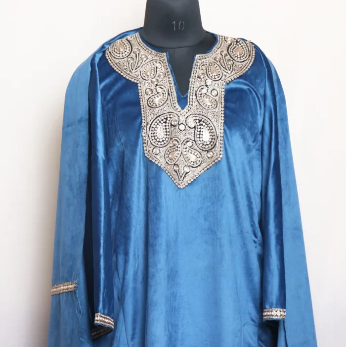 Stylish Blue Velvet Pheran and Woolen Coord Set With Tilla Embroidery - Zarafshah Collection - Image 2