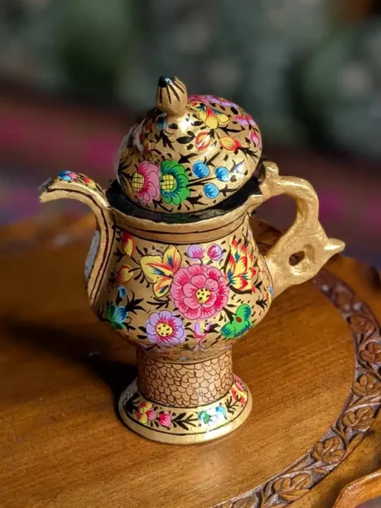 Decorative Samavar, Samovar in Paper Mache Golden | Kashmiri Souvenir