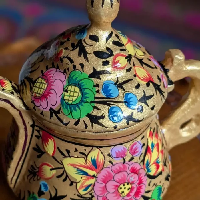 Decorative Samavar, Samovar in Paper Mache Golden | Kashmiri Souvenir - Image 3