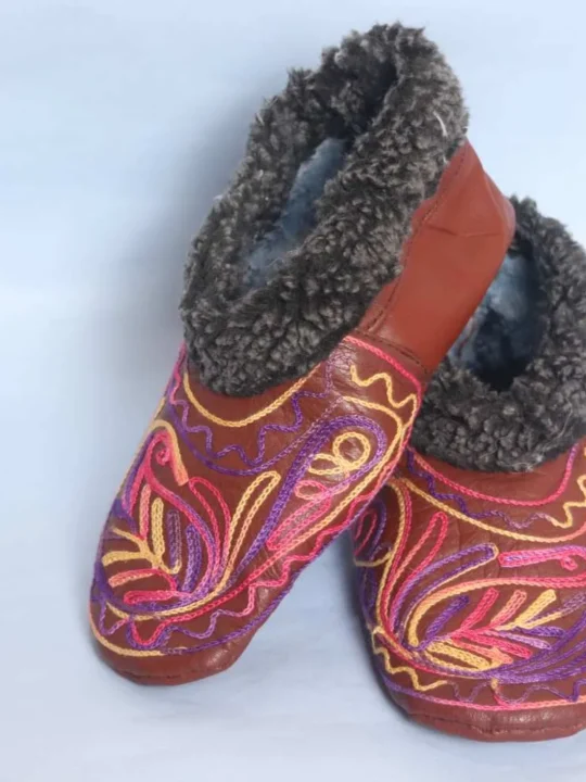 Brown Leather Socks with Ari Embroidery and Grey Fur (7) - Bakhtawar